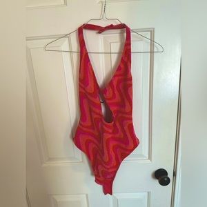 Zara Halter Bodysuit w/ cutout- pink/red/orange (size medium) never worn Tags on